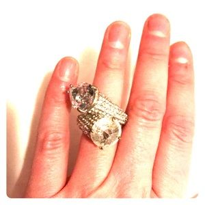 Unique fashion ring!